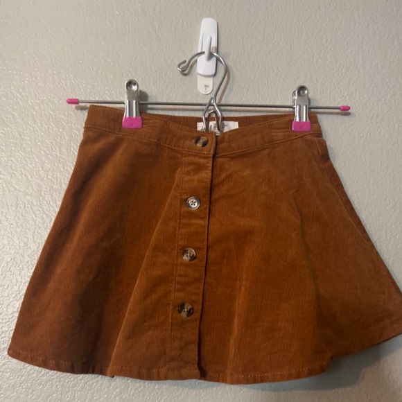 H&M corduroy skirt - Picture 2 of 4